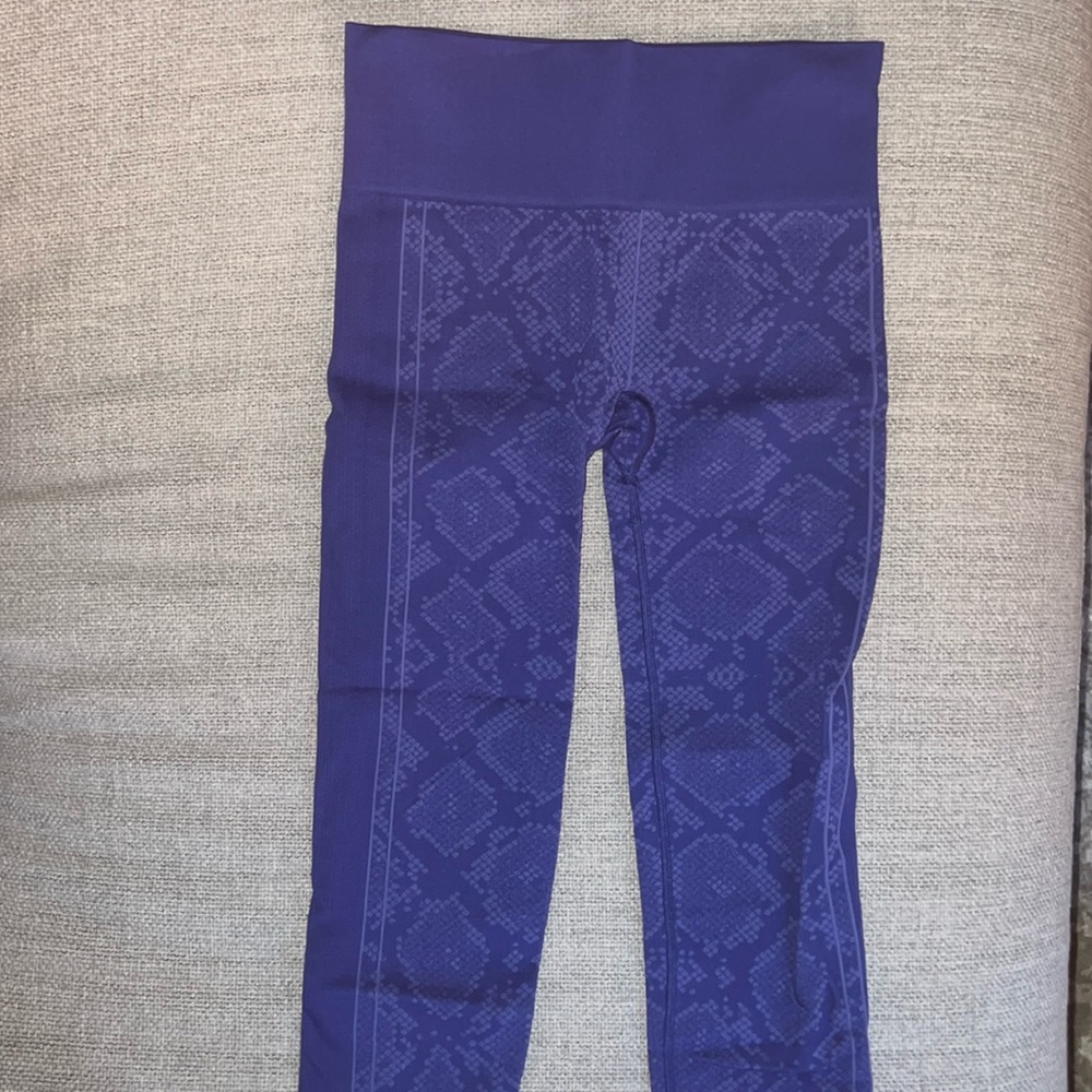 Lululemon Swiftly Tech Snake Print Leggings